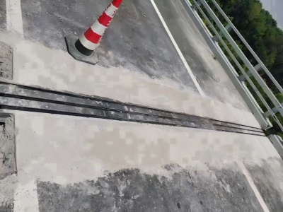 让胡路伸缩缝更换后浇筑材料快速结构修补料速砼的产品特点及施工流程​